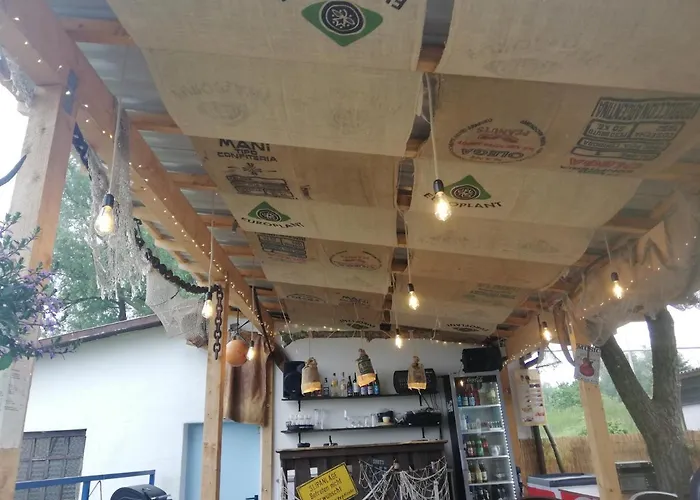 Seefahrer Deich-café-hotel - Etwas Andere - Kommunikation Und Kreativität Wird Hier Groß Geschrieben - Wer Standard Sucht Ist Hier Nicht Richtig! Hotel