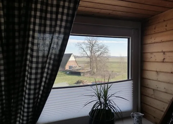 Seefahrer Deich-café-hotel - Etwas Andere - Kommunikation Und Kreativität Wird Hier Groß Geschrieben - Wer Standard Sucht Ist Hier Nicht Richtig! Osten